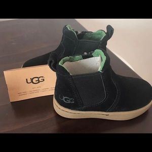 Ugg Hamden black slip on suede boy boots